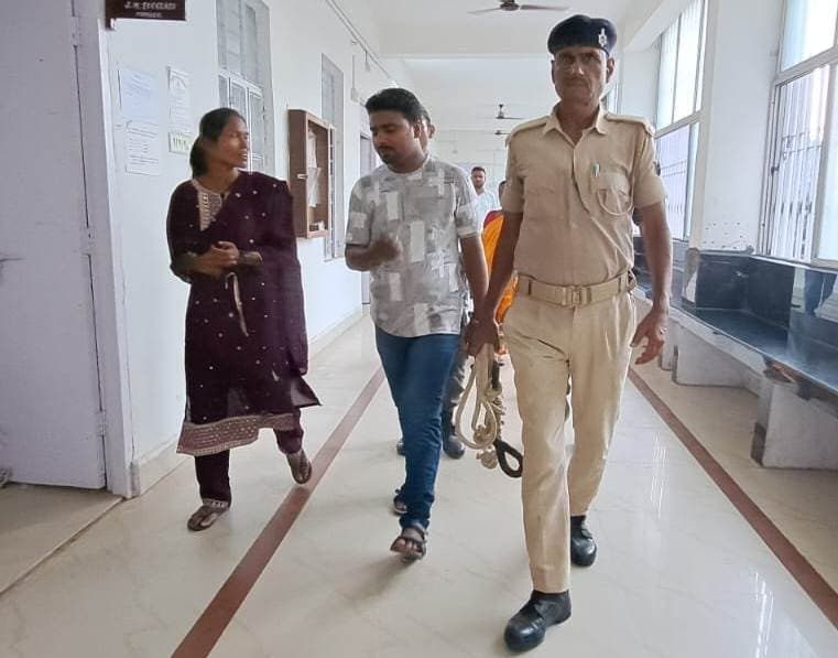 पाक्सो एक्ट के दोषी को कारावास की सजा