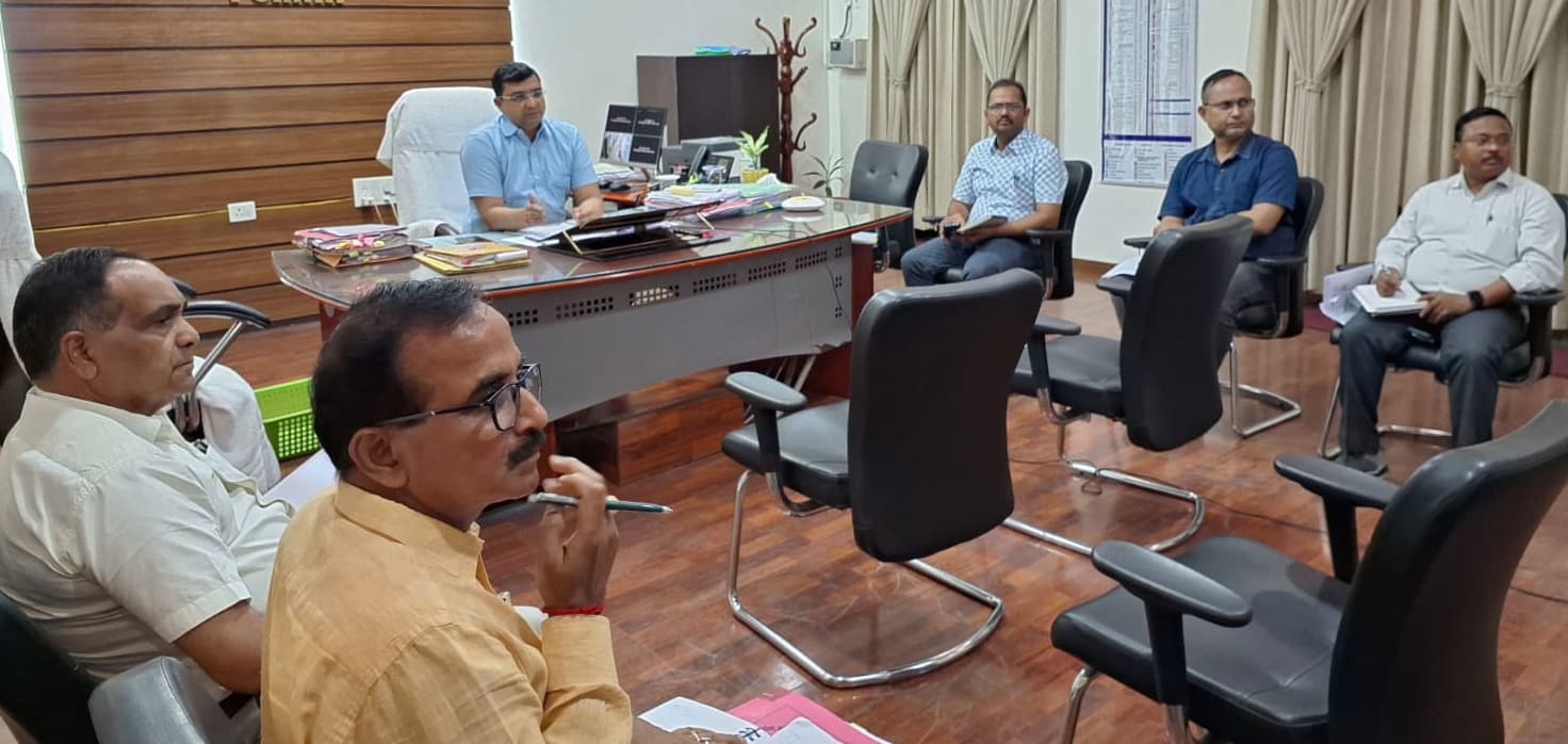 ऑनलाइन म्यूटेशन में असंतोषजनक उपलब्धि पर पांच सीओ के वेतन पर लगी रोक