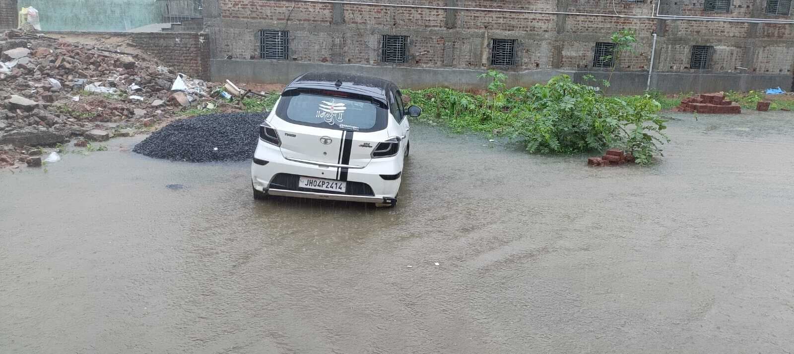 जिले भर में औसतन 98.0 एमएम हुई बारिश, धान की खेती में जुटे किसान