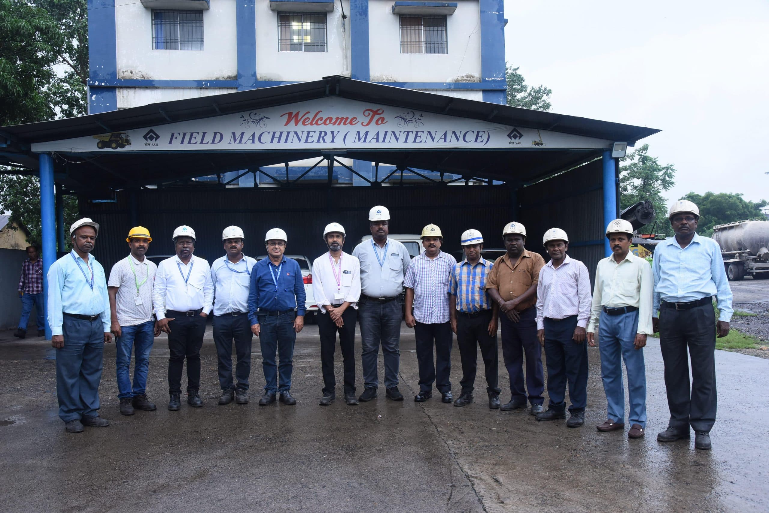 बीइएमएल चेन डोजर मॉडल बीडी-155 का सफलतापूर्वक ओवरहाल किया