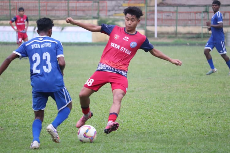 प्रीमियर डिवीजन लीग का सेमीफाइनल 5 व 6 को