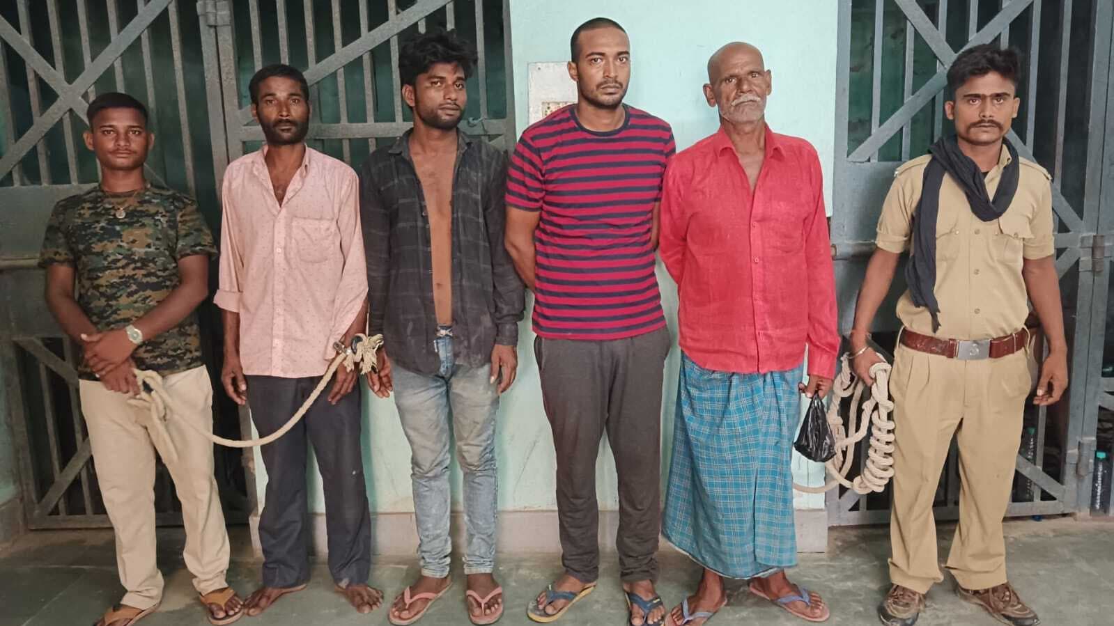 एनबीडब्ल्यू वारंटी समेत तीन गिरफ्तार