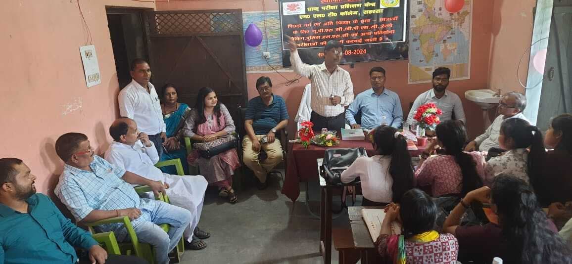 जिंदगी में अवसर बार-बार आते हैं, लेकिन सुनहरा अवसर सिर्फ एक बार - प्रधानाचार्य