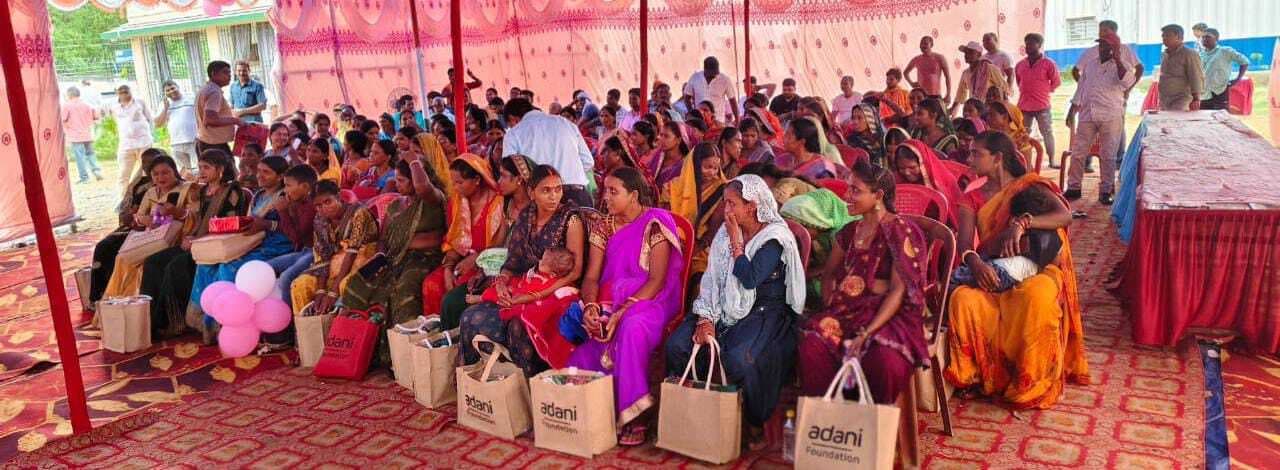 अदाणी फाउंडेशन ने मनाया सावन महोत्सव