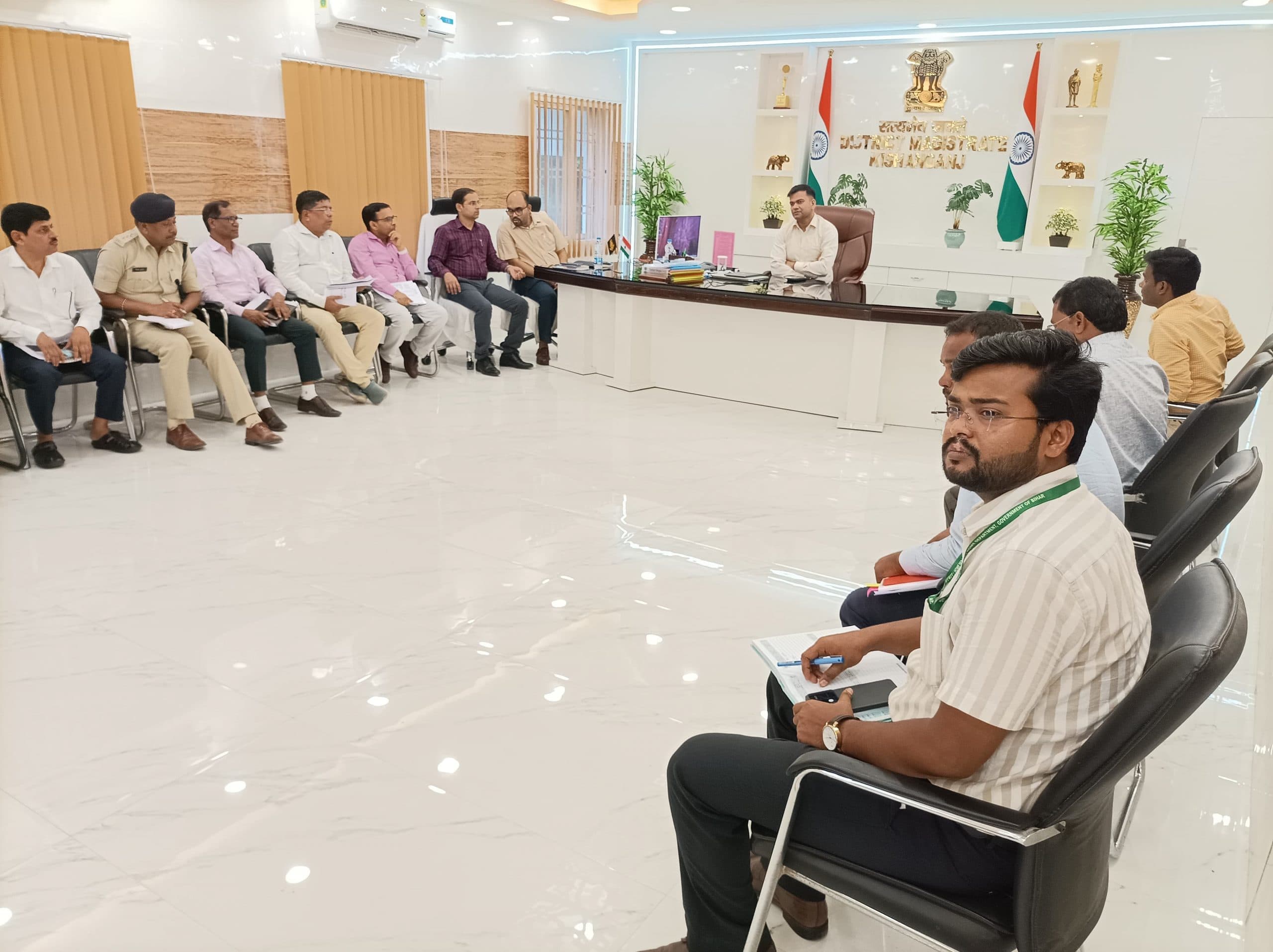 जिले के चार केंद्रों पर होगी सिपाही भर्ती परीक्षा, तैयारी की डीएम ने की समीक्षा