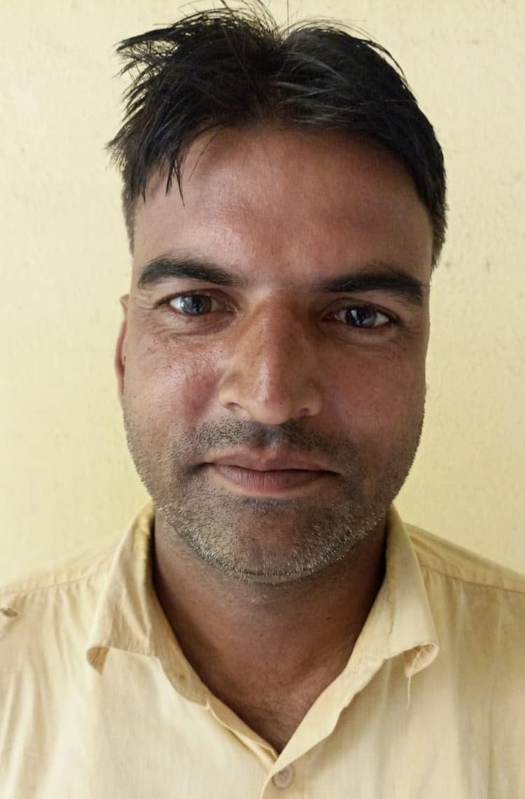 कुछ समय के लिए बरसे बादल, बोरिंग वाले गांवों में धान रोपनी में आयी तेजी