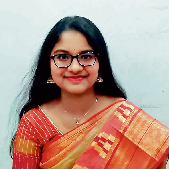 आखिरकार छात्रा की मौत की जिम्मेवारी लेगा कौन?