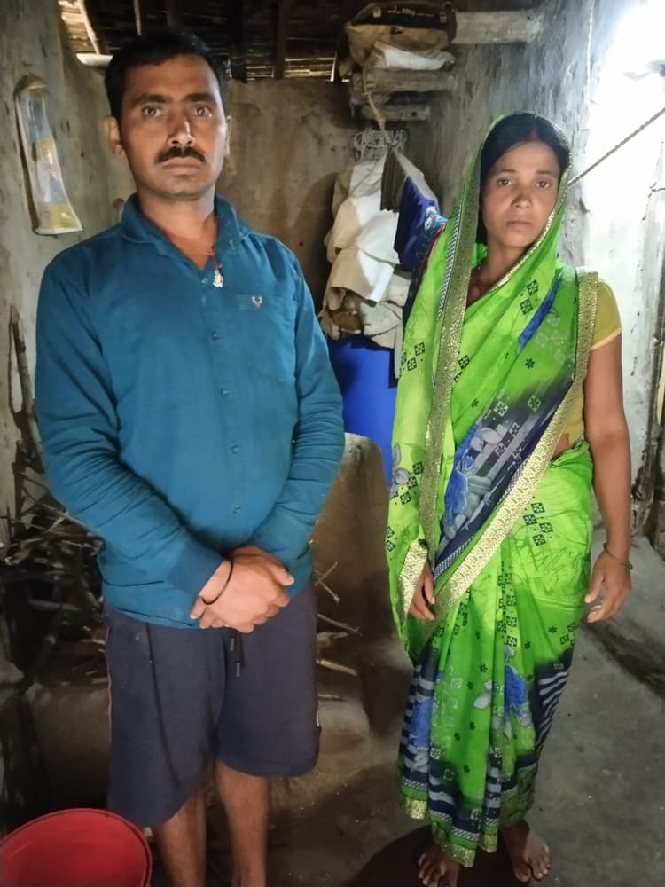 खपरैल मकान धंसा, बाल-बाल बच्चा परिवार