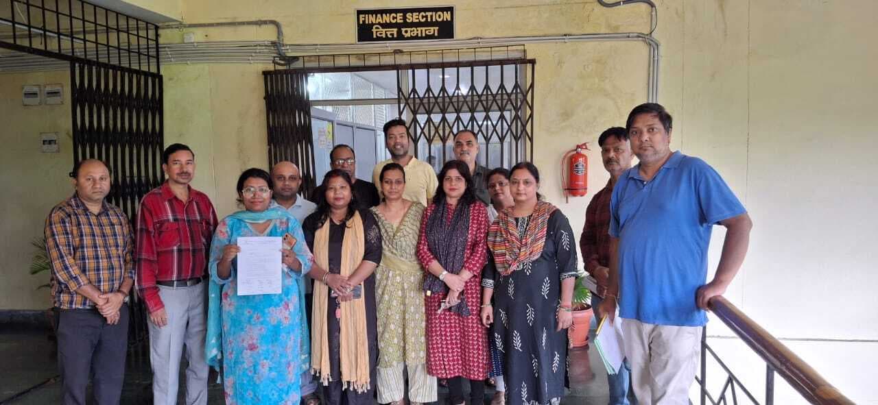 व्यावसायिक और तकनीकी शिक्षक संघ ने आठ सूत्री मांग पत्र सौंपा