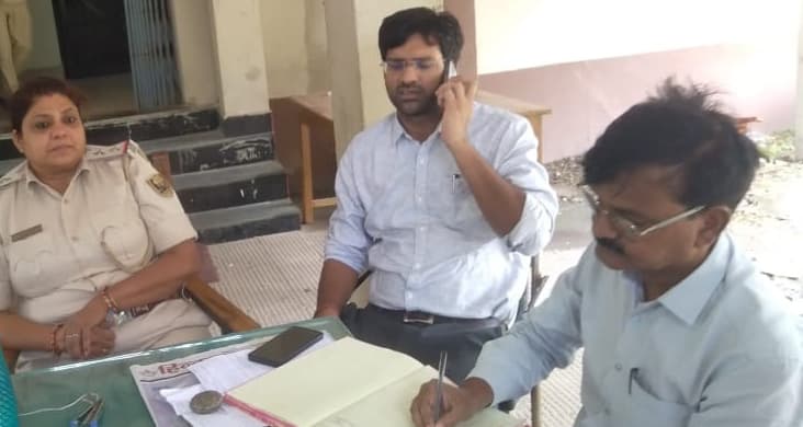 रौटा थाना परिसर में जनता दरबार का हुआ आयोजन