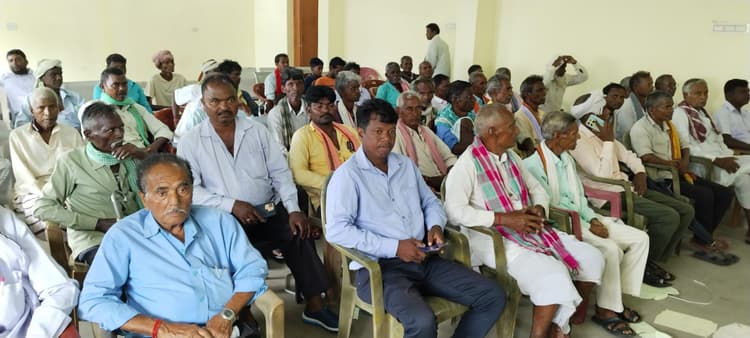 बैठक में ग्राम प्रधान संगठन को सशक्त बनाने पर जोर