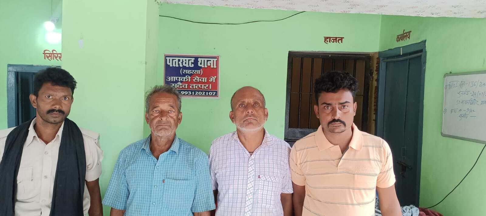 हत्या के मामले में तीन नामजद आरोपित गिरफ्तार