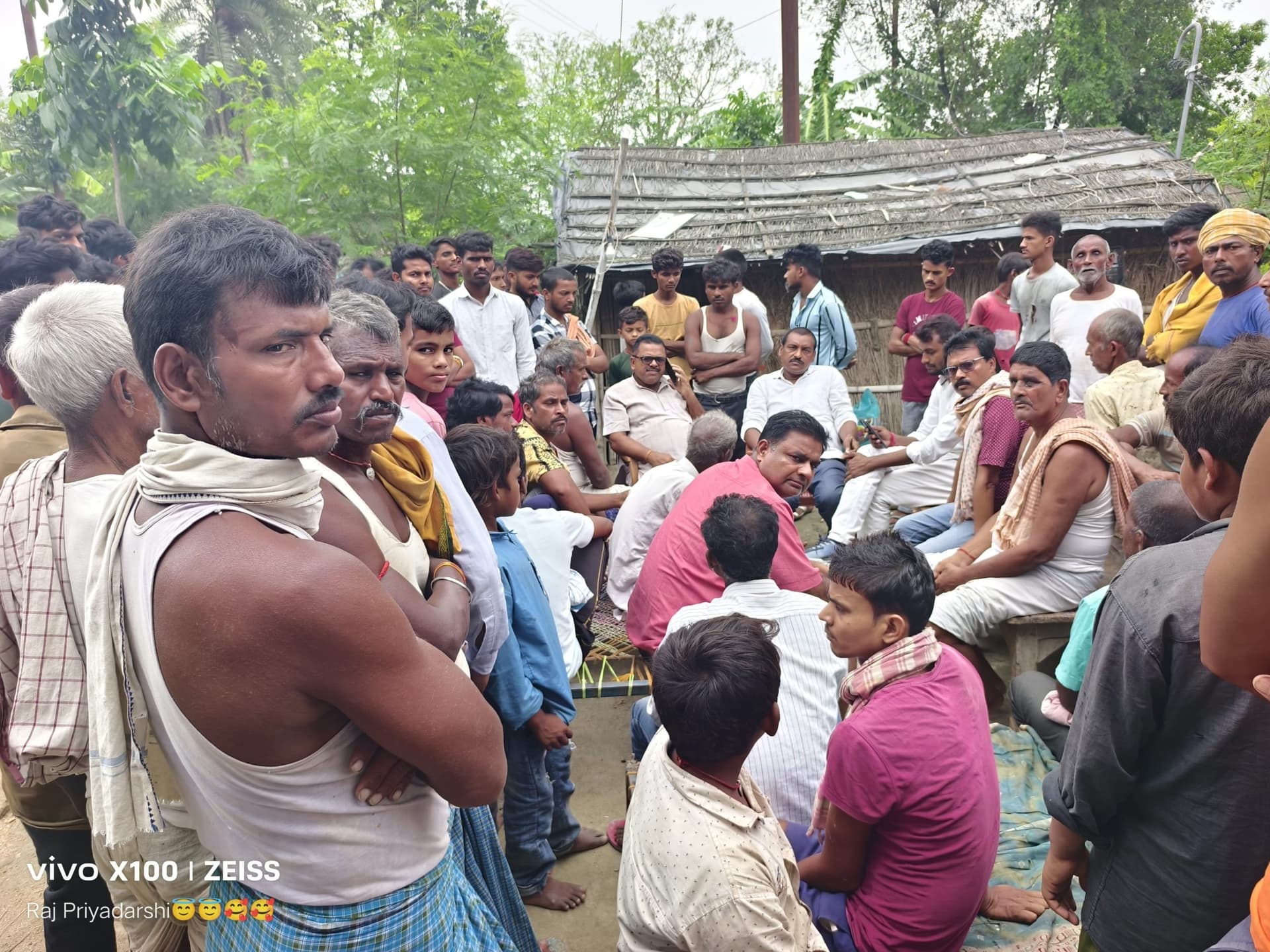सड़क हादसा में बाइक सवार दो युवक की मौत