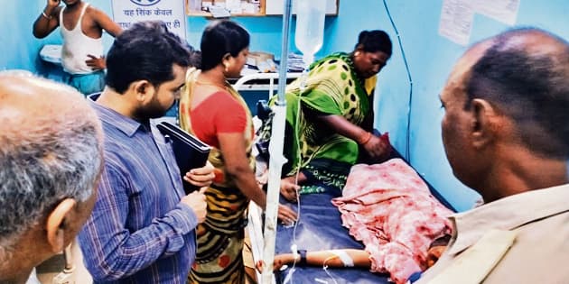 करगहर में छत पर गिरा ठनका, चाचा-भतीजे की मौत, पांच महिलाएं घायल