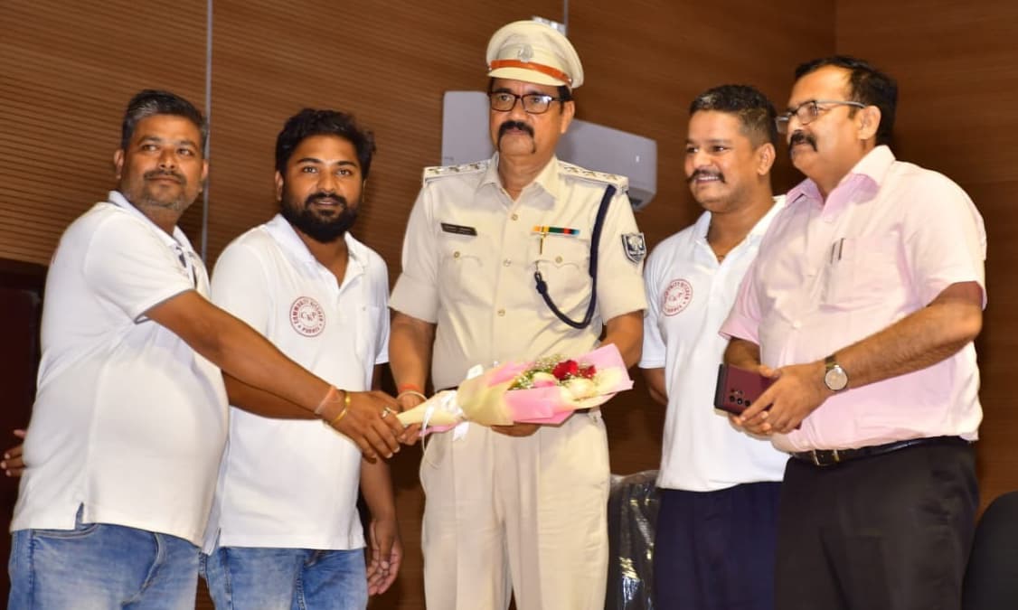 रात में लाचार लोगों की भूख मिटाता है पूर्णिया का कम्युनिटी किचन