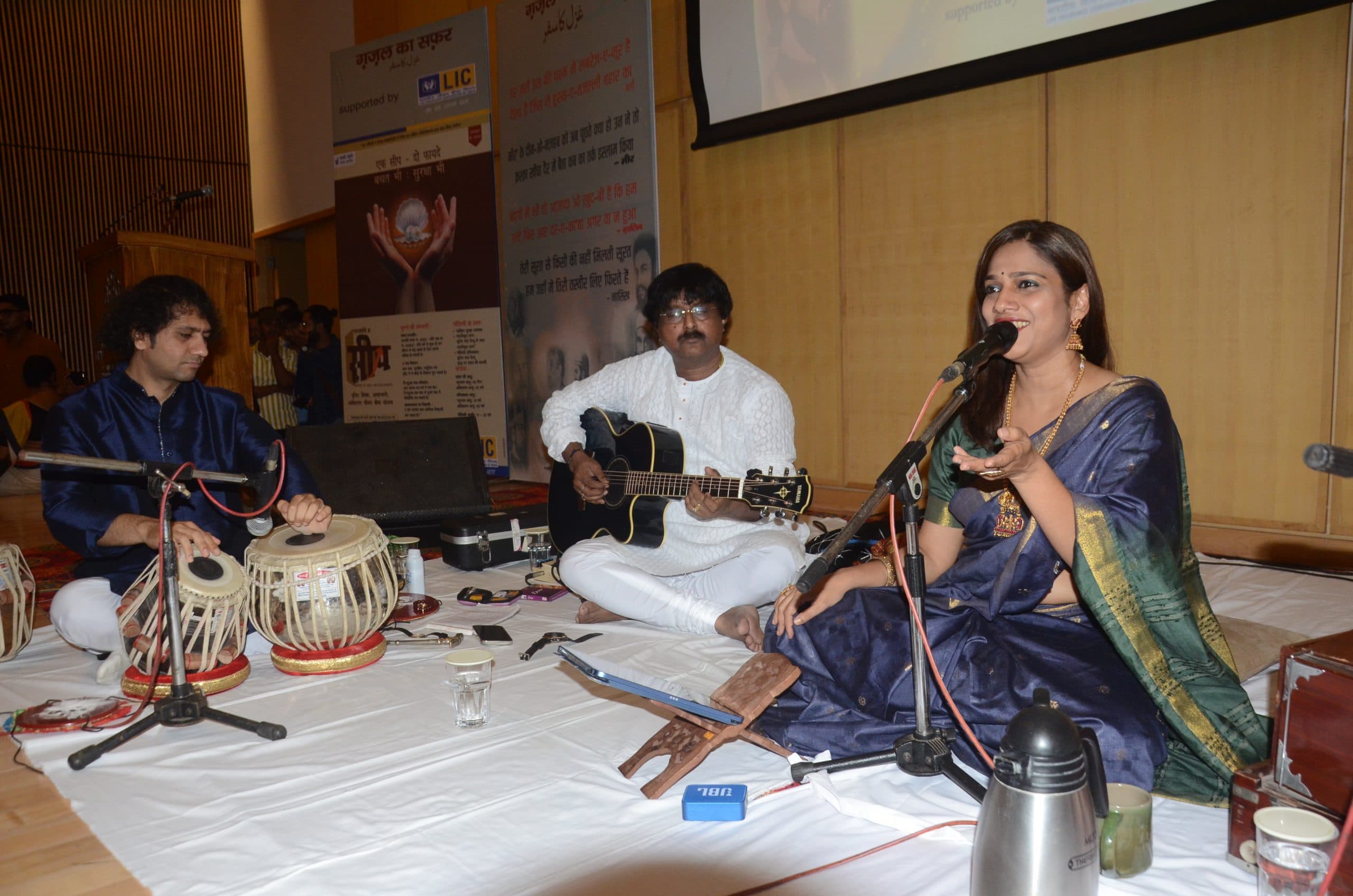 ‘तिरे इश्क की इंतिहा चाहता हूं..’ ने किया मुग्ध