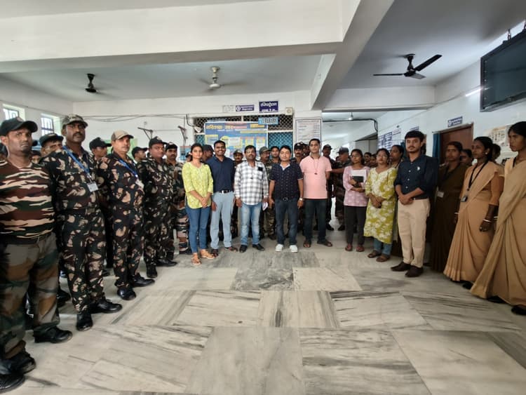 कार्यशाला में एलीट फाल्कन्स गार्ड्स की भूमिका व जिम्मेवारियों पर परिचर्चा