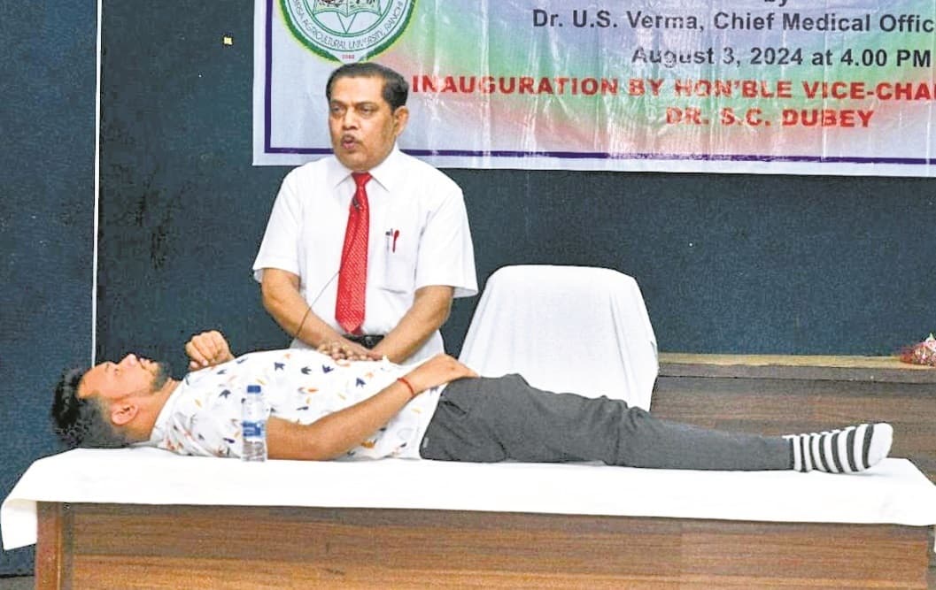 Ranchi News : कार्डियक अरेस्ट में शुरू के तीन से 10 मिनट महत्वपूर्ण : डॉ वर्मा