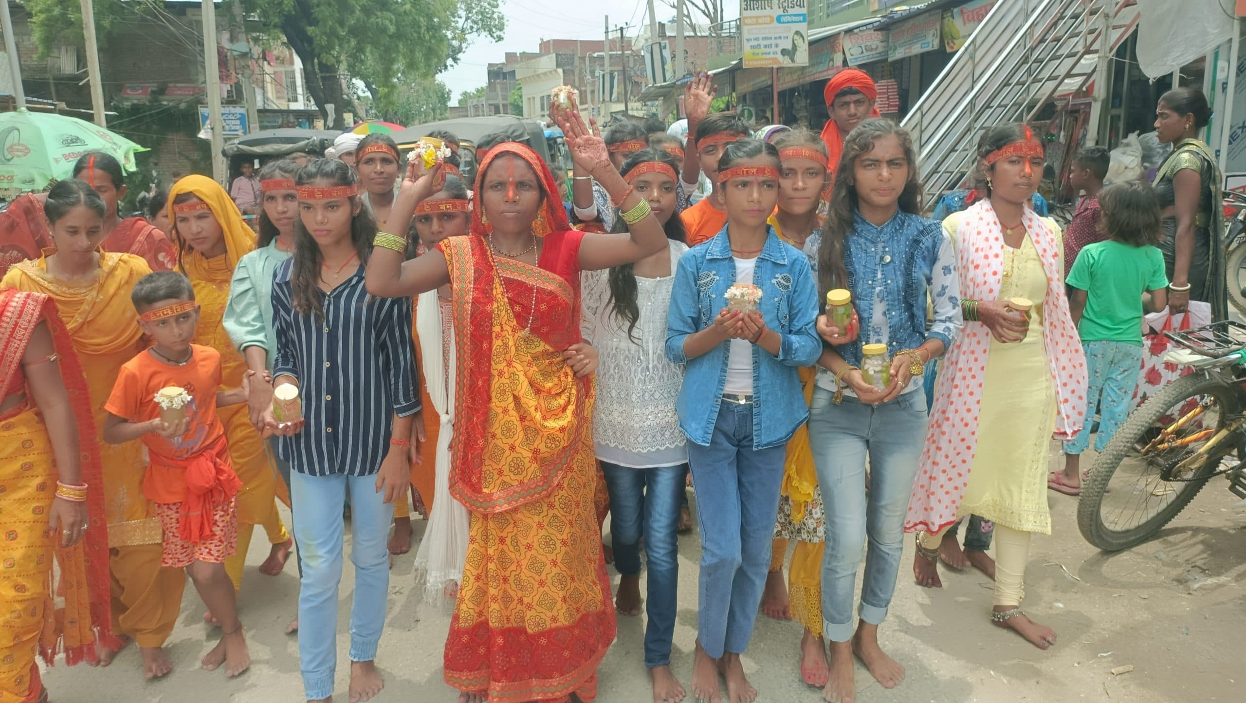 बाबा बैजूधाम में तीसरी सोमवारी पर दिखी काफी भीड़