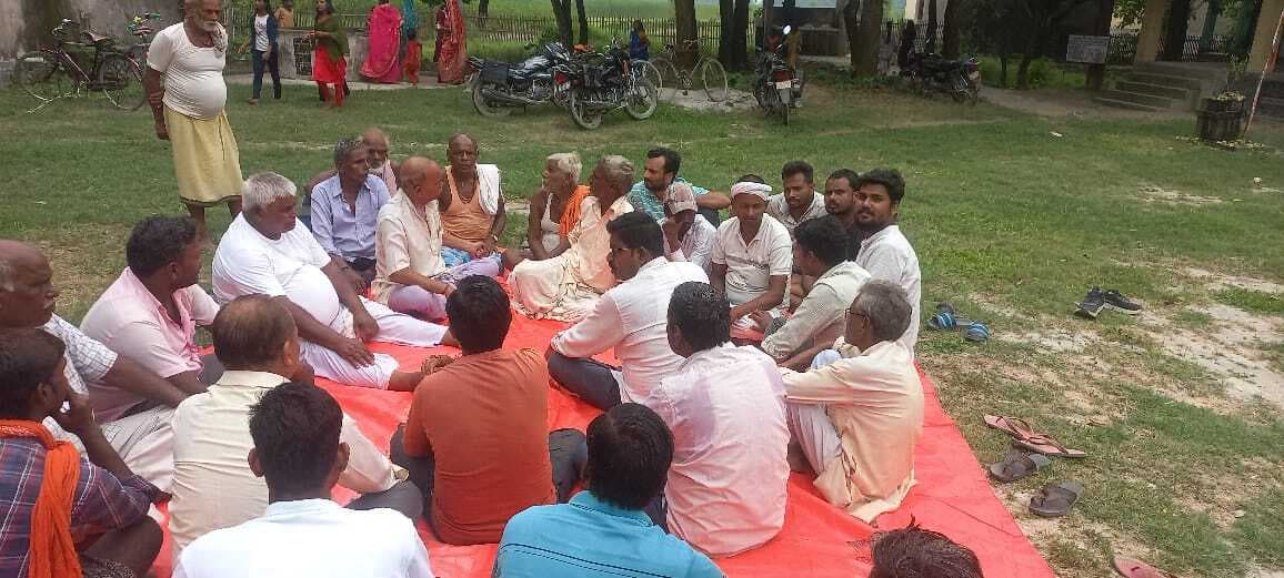 प्रसिद्ध कैलाशपुरी मेला स्थल पर नागपंचमी पूजा की सफलता को लेकर ग्रामीणों की बैठक आयोजित