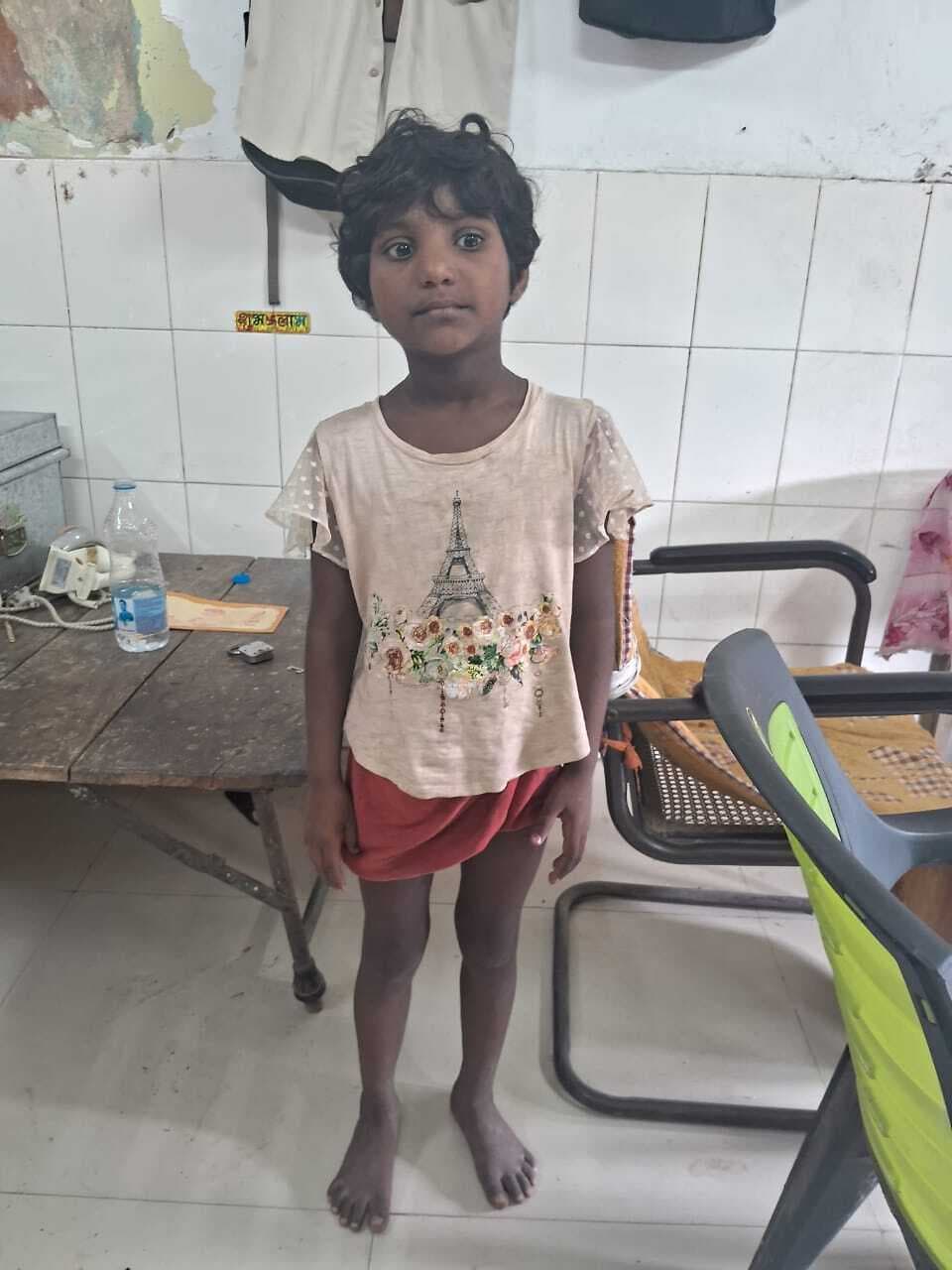 घर से गायब भाई को खोजने के लिए बैरगनिया पहुंच गयी बच्ची