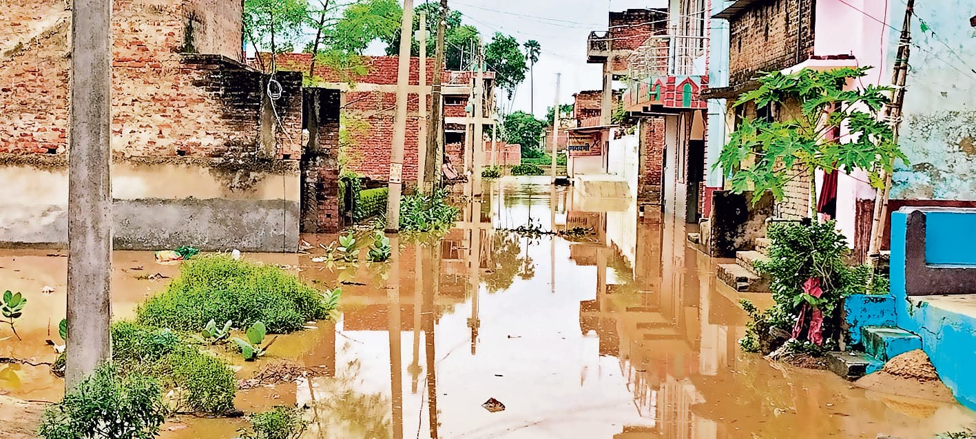 सोन नदी उफान पर, तिलौथू में घुसा बाढ़ का पानी