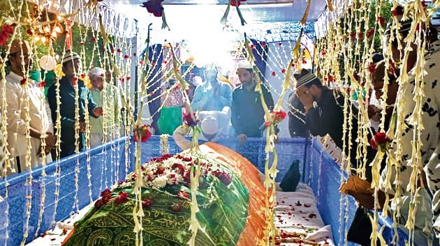 रहमतुल्ला अलैह का 449वां सालाना उर्स मना