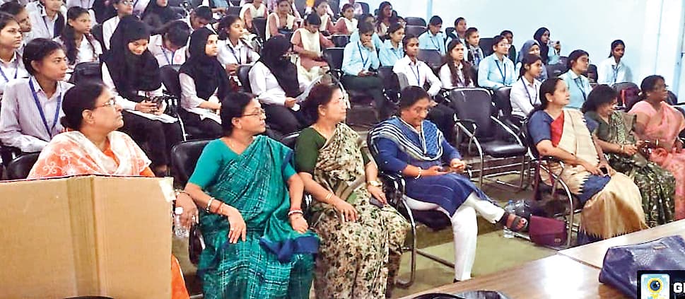 Ranchi Women''s College : स्तनपान लाभदायक, छात्राएं करें जागरूक : डॉ सुप्रिया