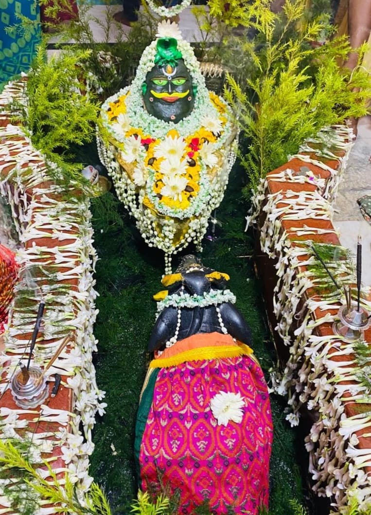 तीसरी सोमवारी पर बाबा भोले का अभिषेक, हर-हर महादेव से गूंजे शिवालय
