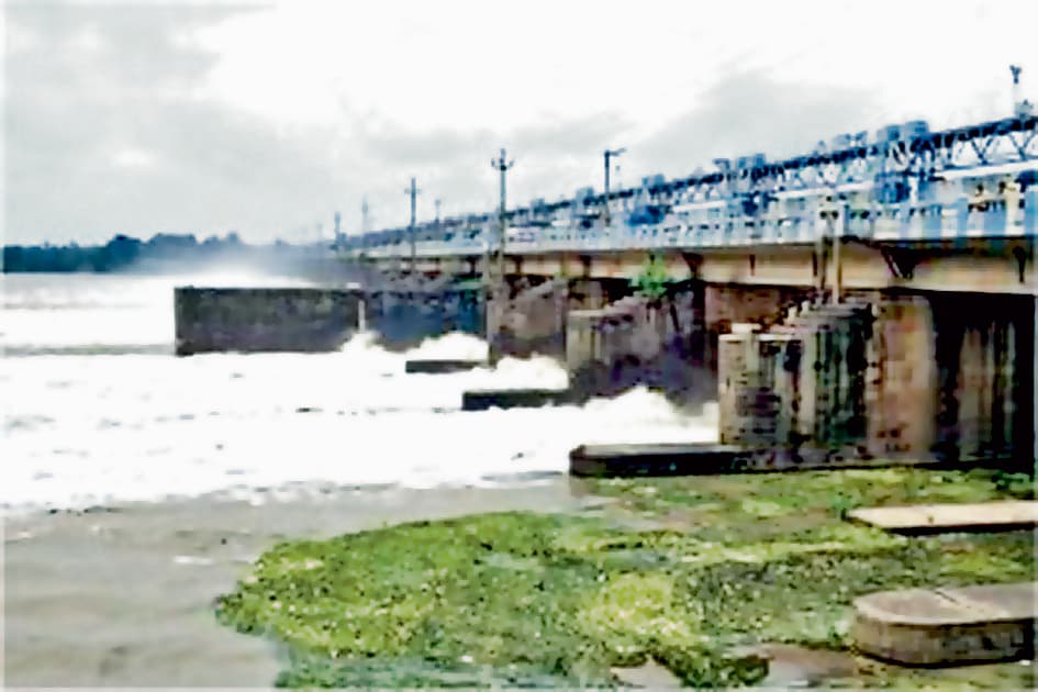 झारखंड से छोड़े गये पानी से कई जिलों में बाढ़ का खतरा