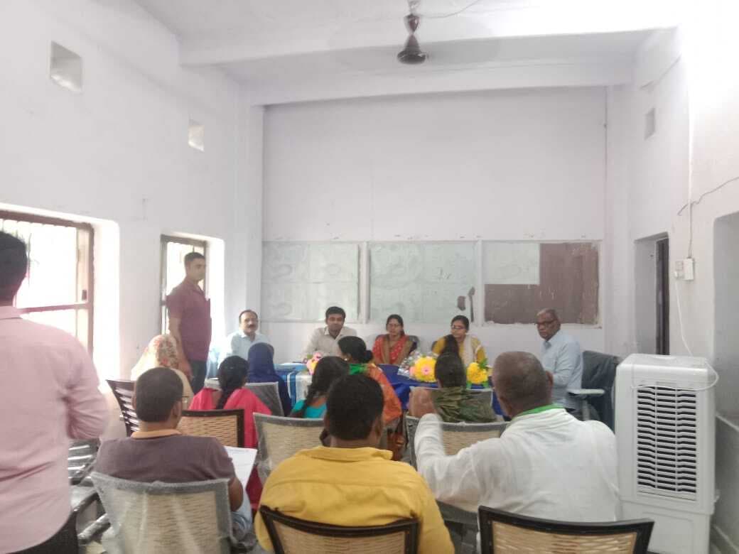 नगर पंचायत की बैठक में योजनाओं की प्रशासनिक स्वीकृति पर चर्चा