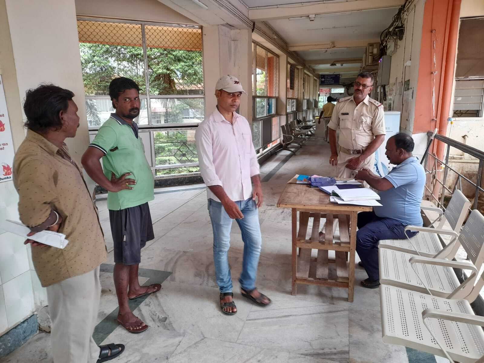 अज्ञात वाहन के धक्के से युवक की मौत, शव की शिनाख्त में जुटी पुलिस