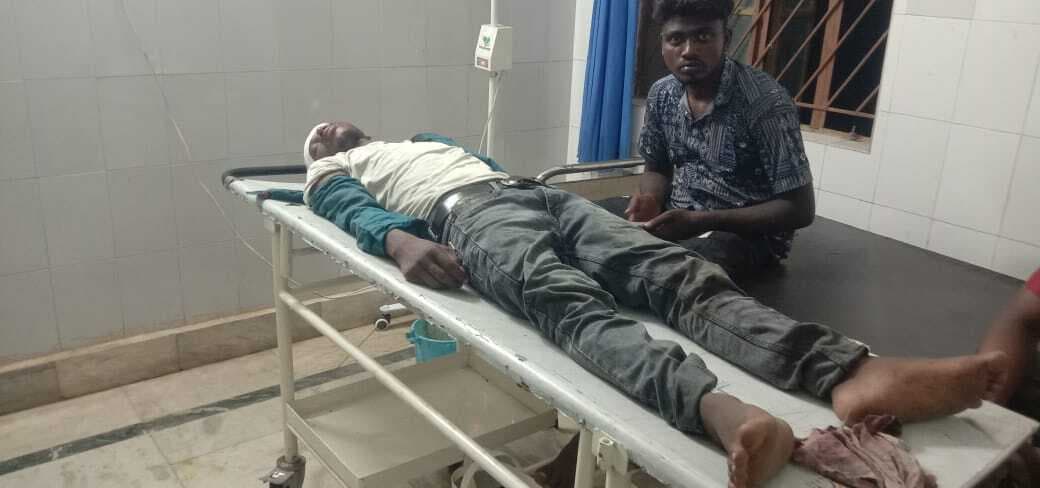 बाइक से गिरकर युवक घायल, रेफर