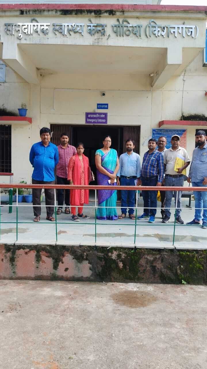 गैर संचारी रोगों से संबंधित क्लीनिक एवं गतिविधियों में शत-प्रतिशत लक्ष्य प्राप्ति को ले हुई समीक्षा बैठक