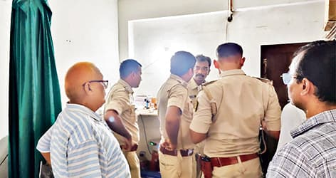 शेरघाटी शहर के नयी बाजार में अवैध नर्सिंग होम सील