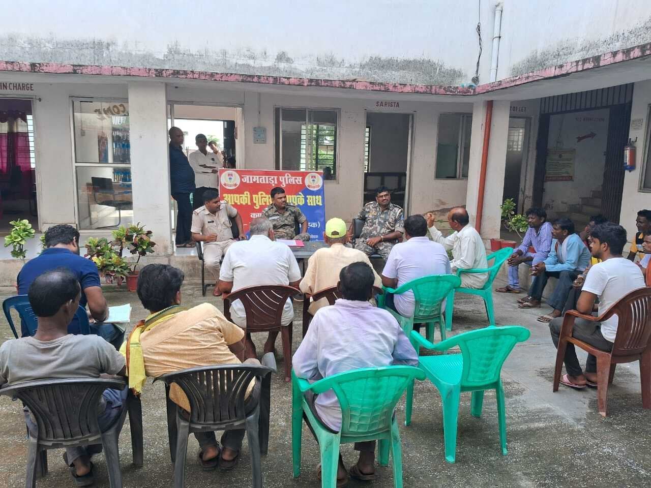 जनता दरबार में लोगों की सुनी गयी समस्याएं