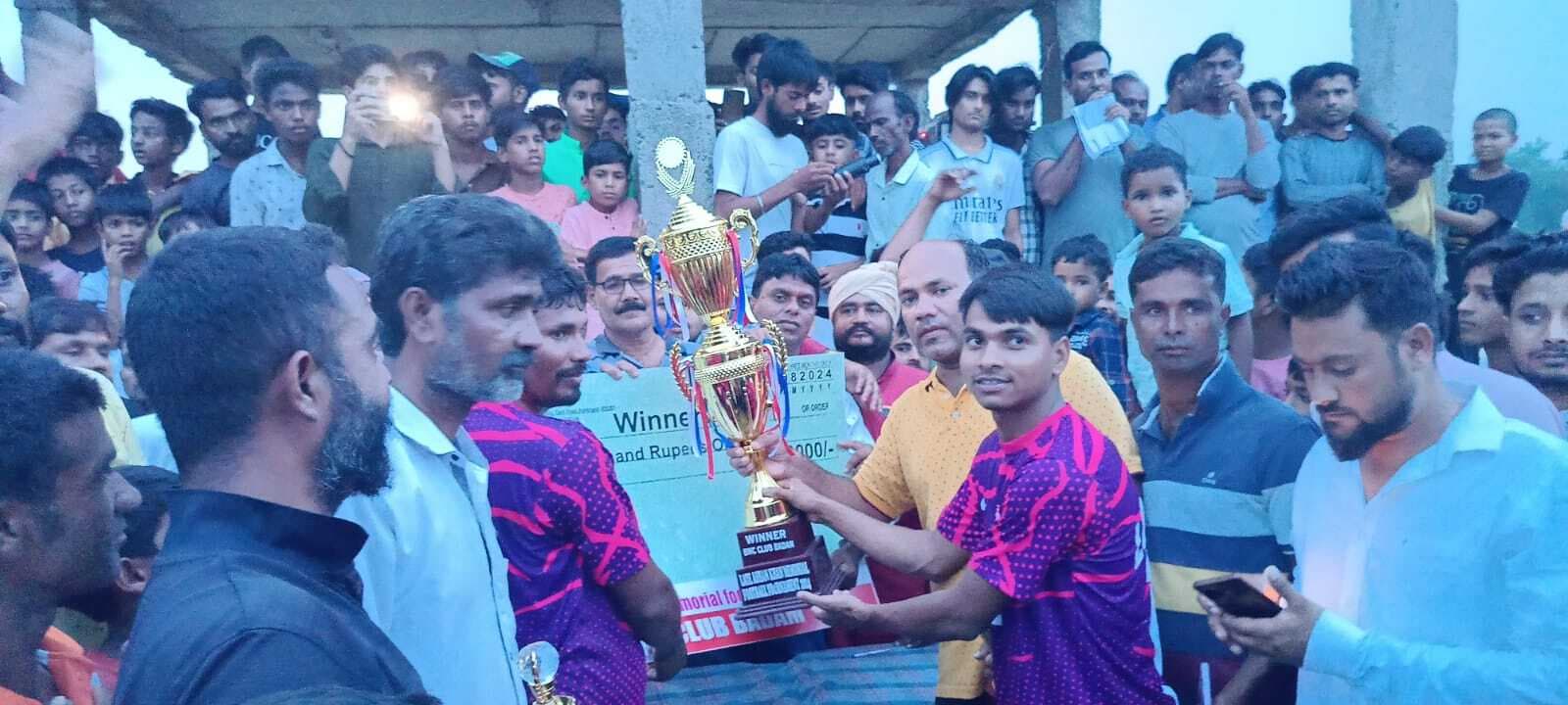 फुटबॉल टूर्नामेंट का विजेता बना लॉकडाउन फुटबॉल क्लब