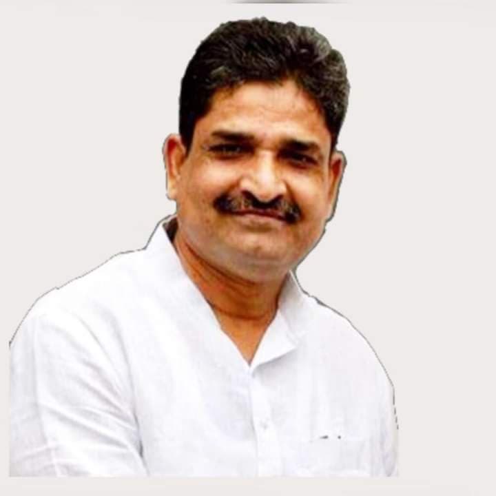 सड़क परिवहन एवं राजमार्ग मंत्री नितिन गडकरी से मिले सांसद जावेद आजाद