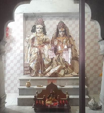 थाना से महज 500 मीटर की दूरी पर ठाकुरबाड़ी में चोरी, केस दर्ज