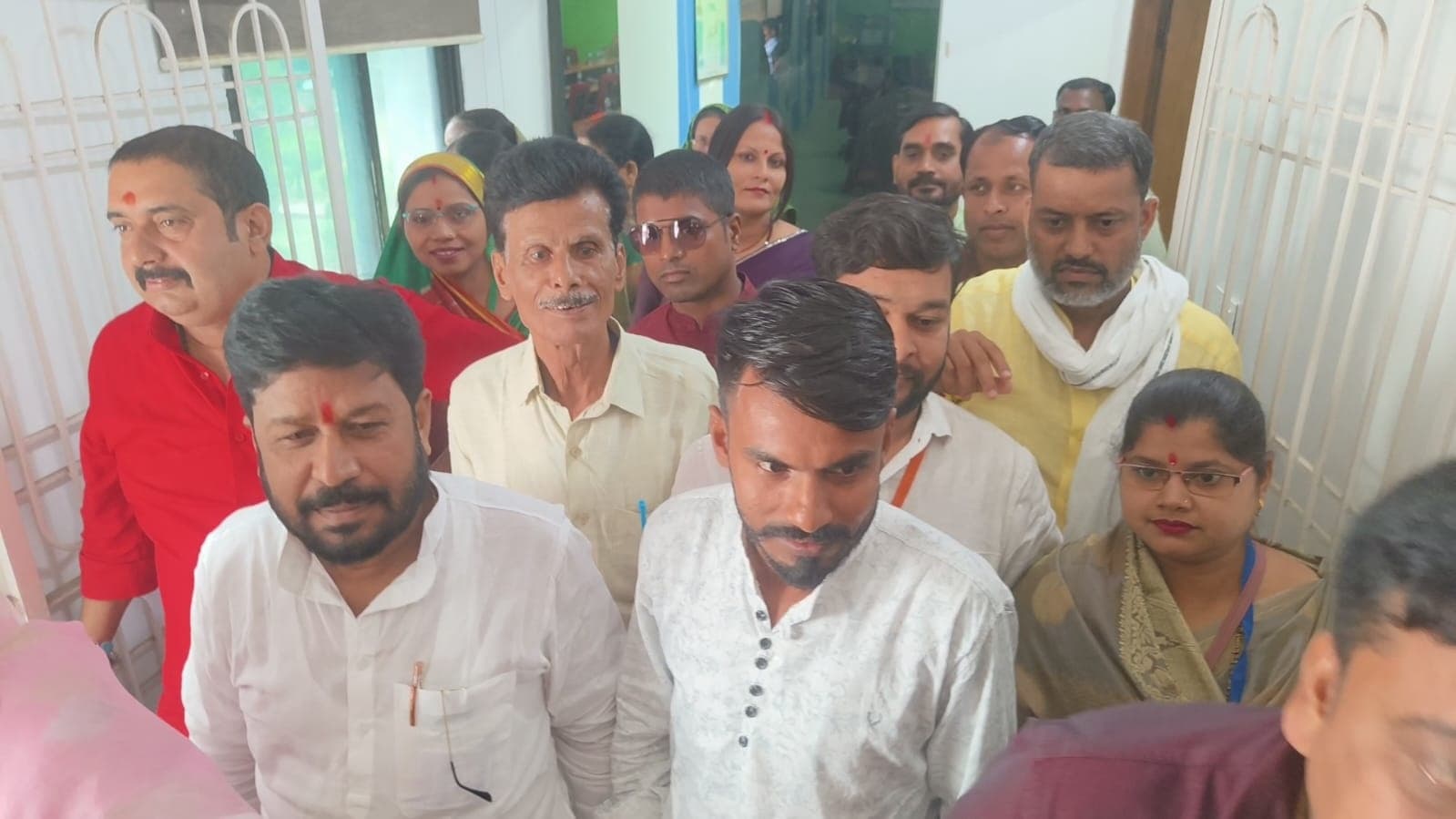 जिला परिषद उपाध्यक्ष अंजना राय की छीनी कुर्सी, अविश्वास प्रस्ताव पारित