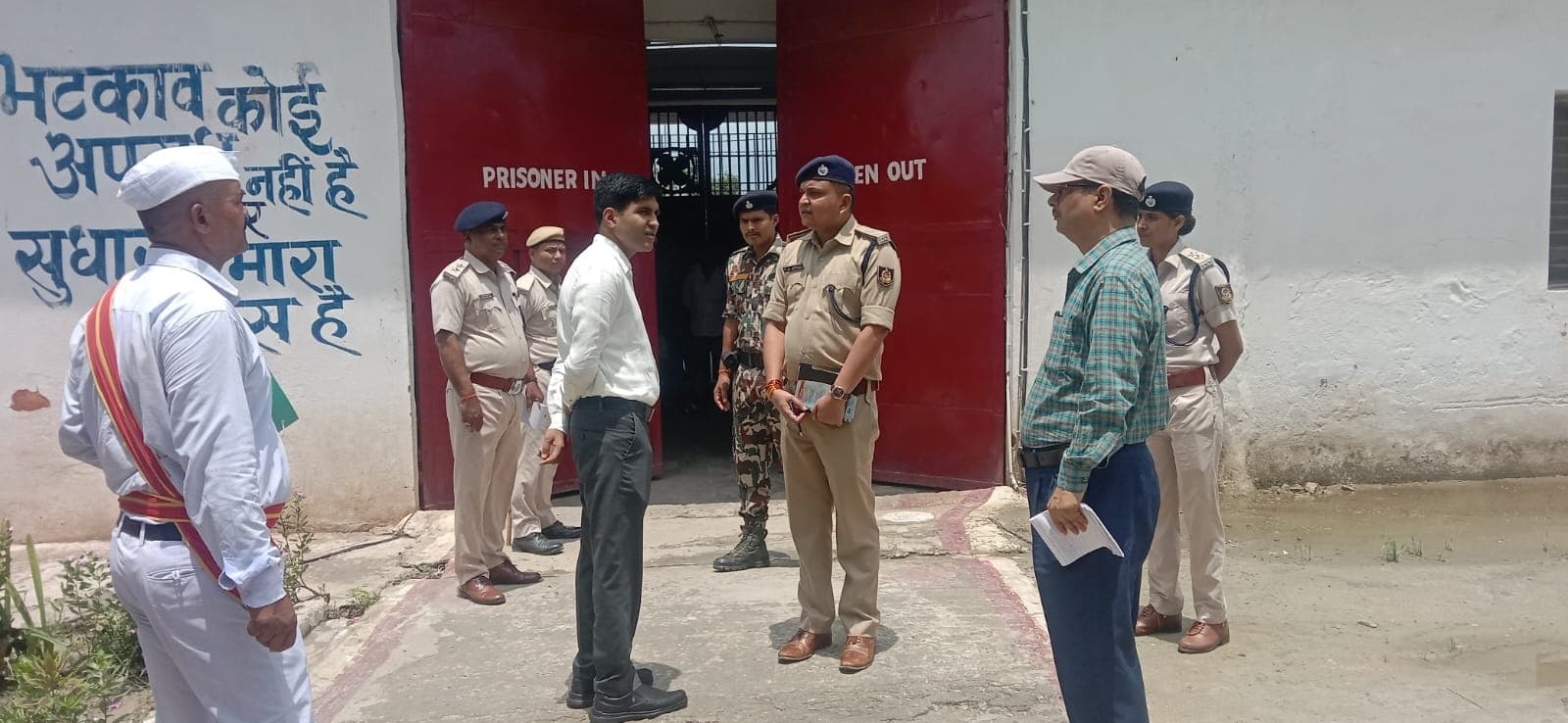 जिलाधिकारी ने किया मंडलकारा का निरीक्षण, दिये कई निर्देश