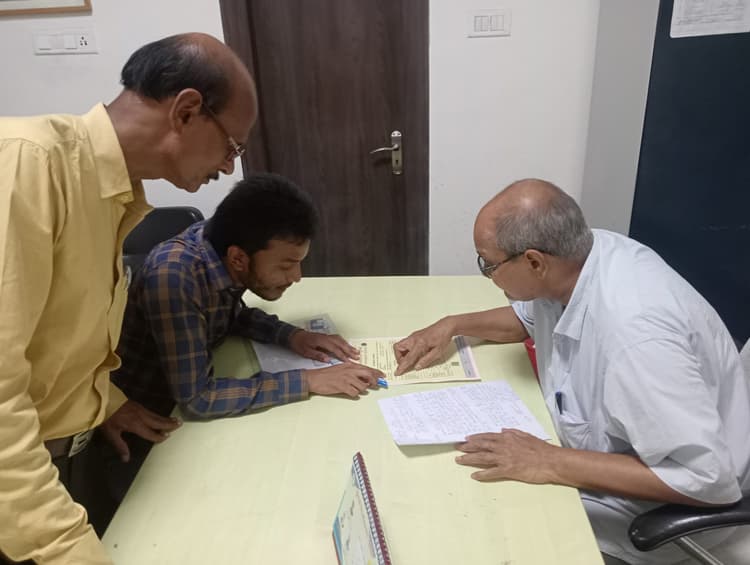 बीएड पार्ट टू के अंकपत्र में करिकुलम लिखने में हुई भूल ने पकड़ा तूल