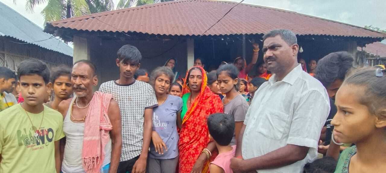 High-Speed Car Accident in Bihar: केनगर में तेज रफ्तार कार का कहर,महिला समेत दो की मौत, बेटा गंभीर रूप से घायल