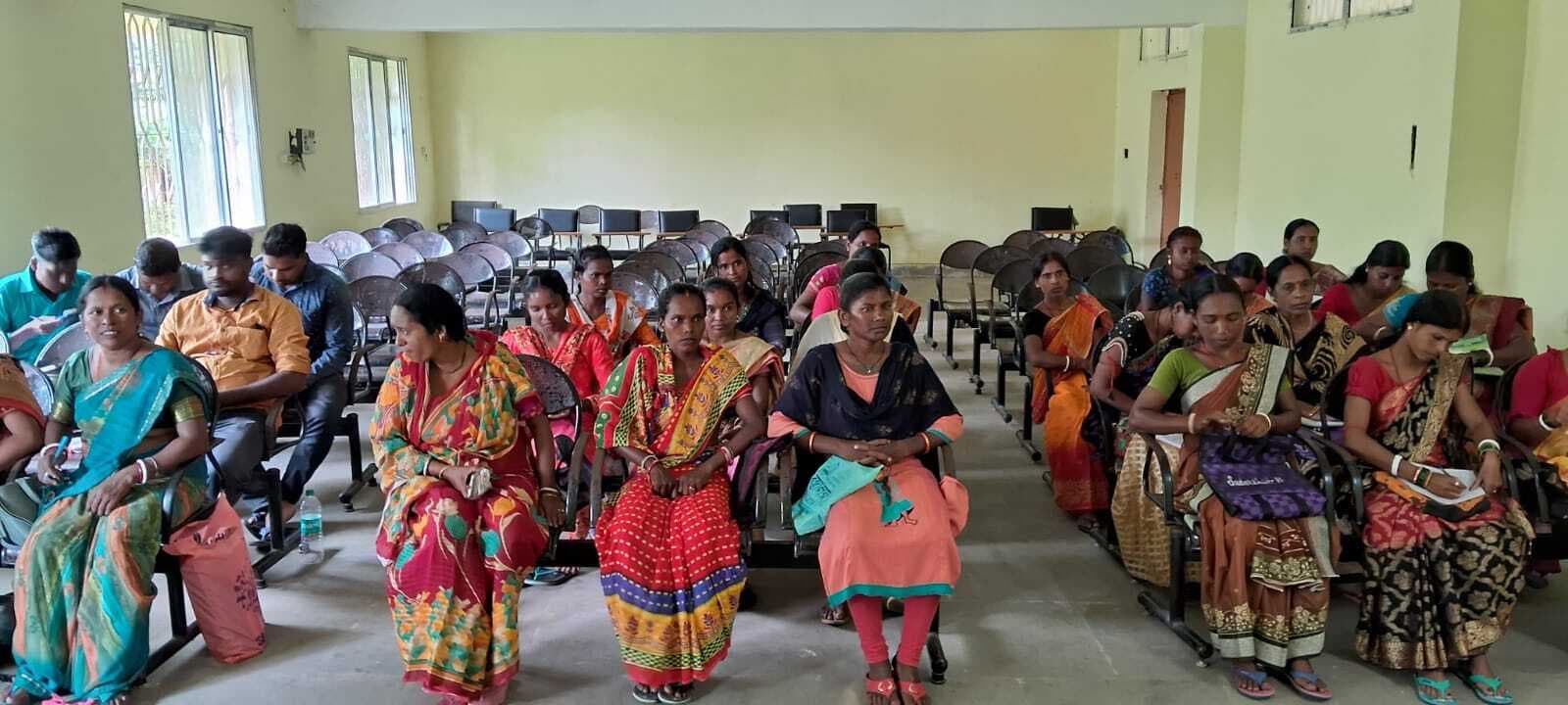 बागवानी सखियों को मिला लाभुक चयन का प्रशिक्षण