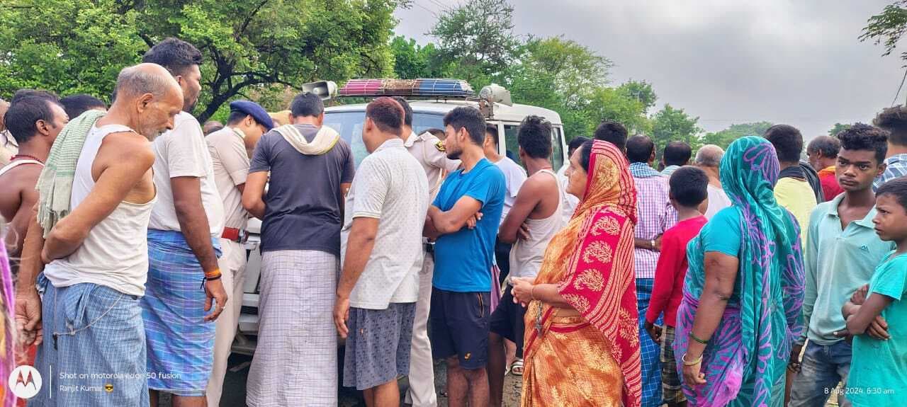 ट्रक के धक्के से महिला की मौत