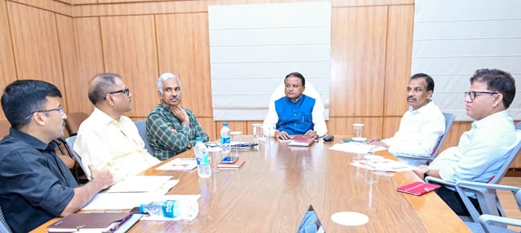 आधुनिक तकनीक का उपयोग कर खनिज संपदा का सर्वेक्षण करें : मोहन चरण माझी