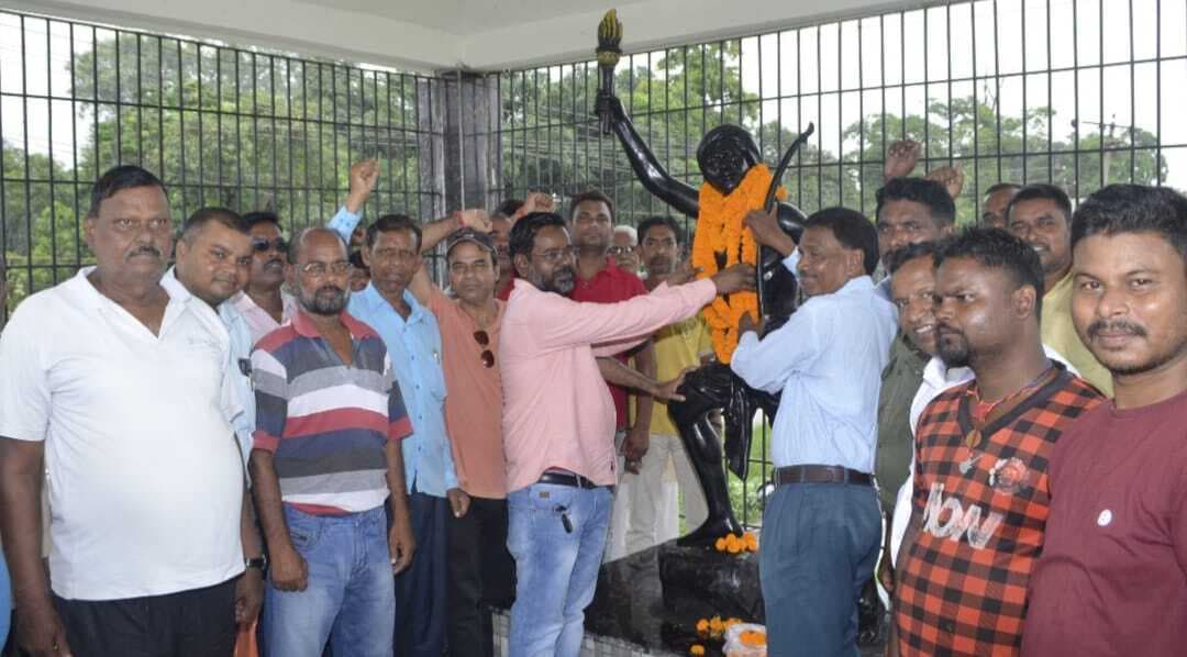 आदिवासीयत की रक्षा के लिए उलगुलान की जरूरत : चंद्रदेव महतो