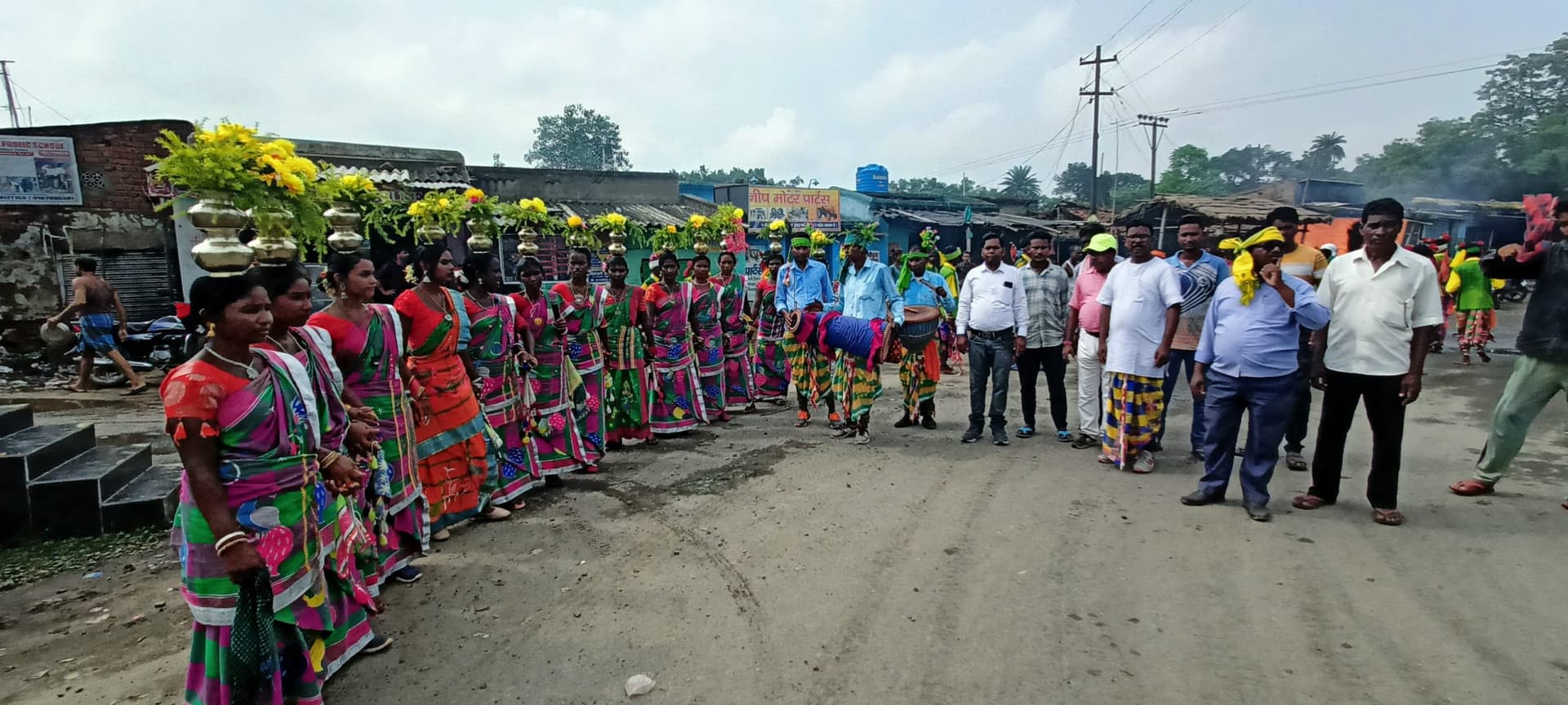 फुटबॉल टूर्नामेंट के फाइनल में जमनीटांड की टीम ने खिताब पर जमाया कब्जा