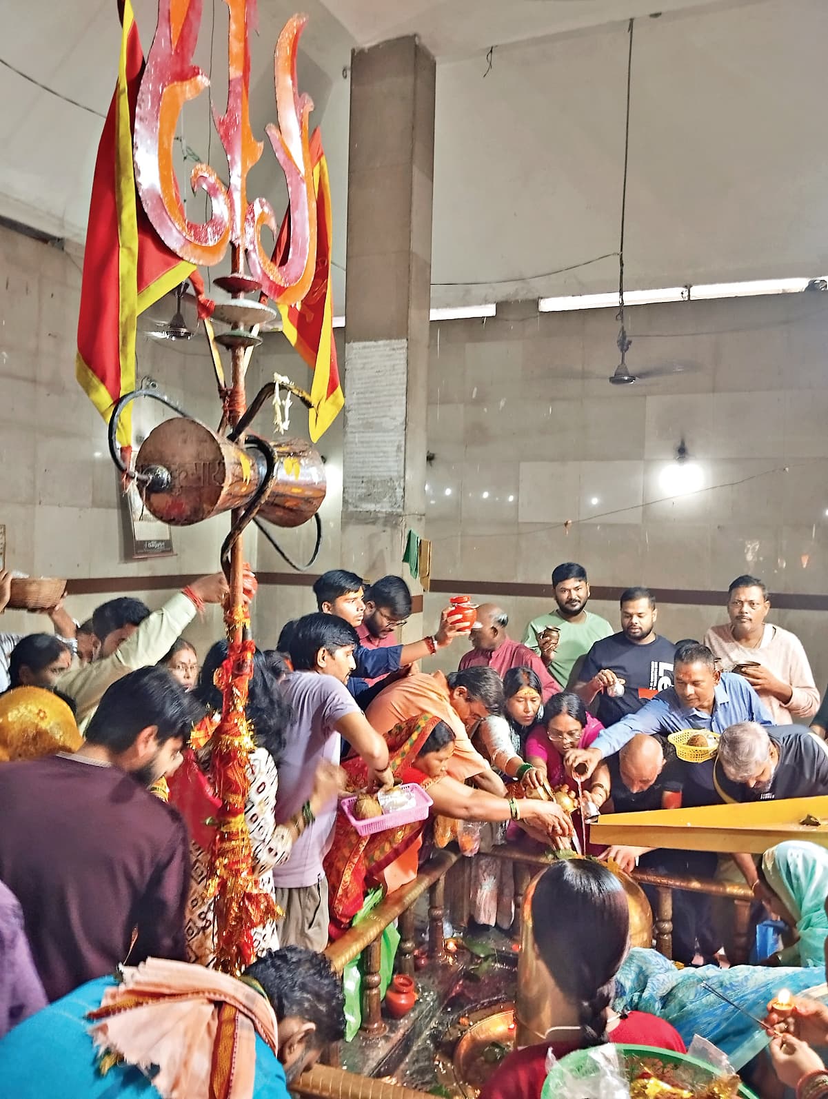 Pahari Mandir Ranchi : नाग पंचमी पर मंदिरों में जुटी भीड़, दूध और लावा अर्पित किये