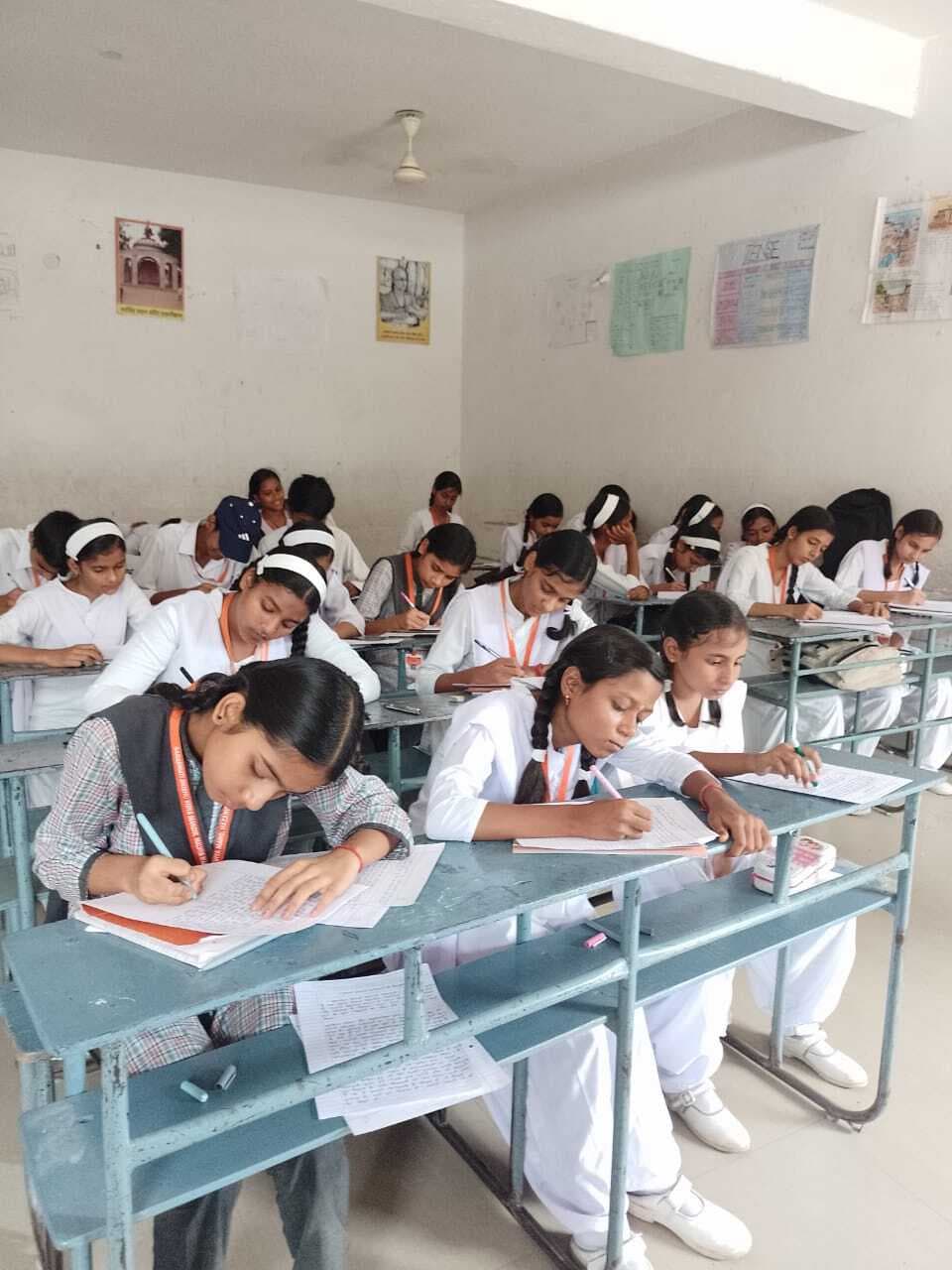 सरस्वती शिशु विद्या मंदिर में मनी तुलसीदास की जयंती